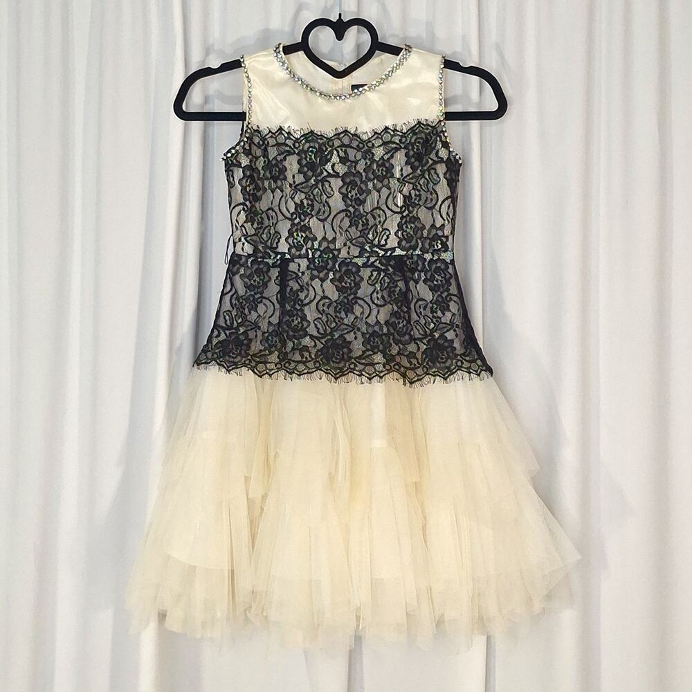 Chantilly Place Girls Size 10 White Black Lace Tulle Party Dress Rhinestone